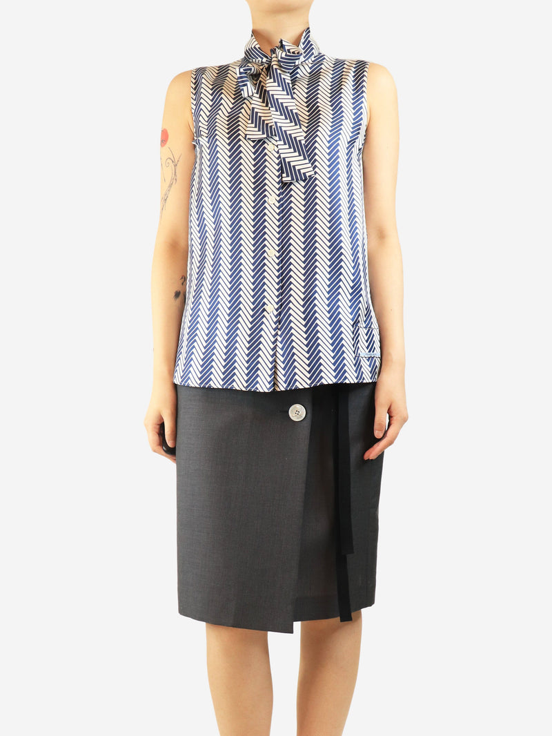 Blue silk sleeveless zig-zag blouse - size UK 8 Tops Prada 