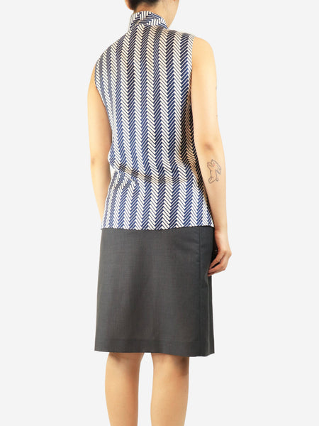 Blue silk sleeveless zig-zag blouse - size UK 8 alternate image