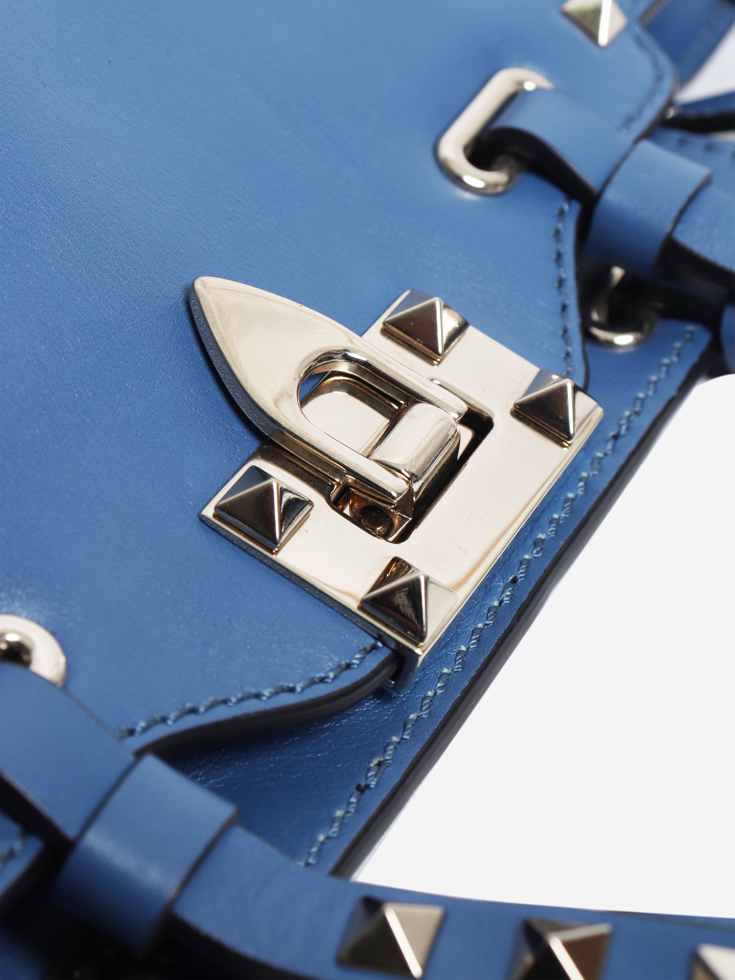 Blue Rockstud leather 2way bag