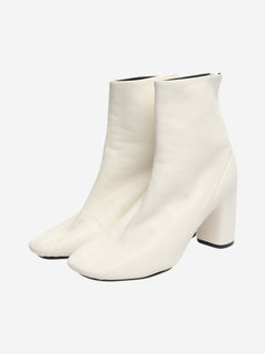 White leather ankle boots - size EU 38
