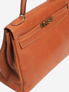 Hermes Tan Cognac vintage 1990 Kelly 32 bag in Courchevel leather