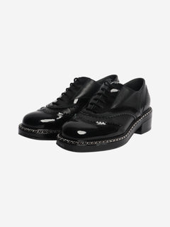 Black contrast-finish brogues - size EU 37.5 Flat Shoes Chanel 