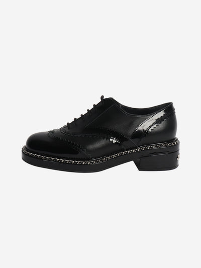 Black contrast-finish brogues - size EU 37.5 Flat Shoes Chanel 