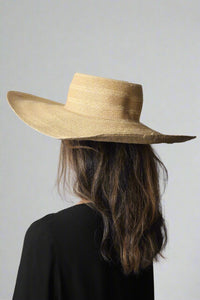 Elizabeth Hurley Neutral straw hat