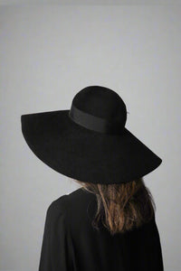 Gucci Black felt hat