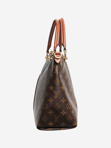 Louis Vuitton Brown 2019 V Tote MM top handle bag