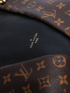 Louis Vuitton Brown 2019 V Tote MM top handle bag