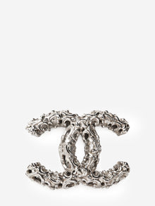 Silver textured openwork CC brooch Brooches Chanel 
