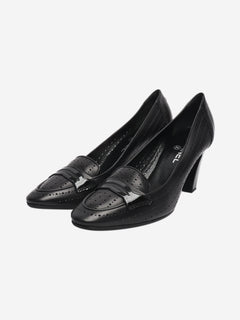 Black perforated leather pumps - size EU 40.5 Heels Chanel 