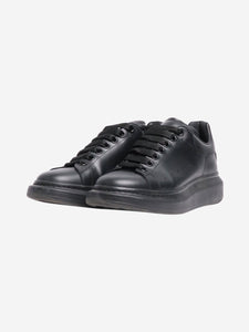 Alexander McQueen Black oversized leather trainers - size EU 40 (UK 7)