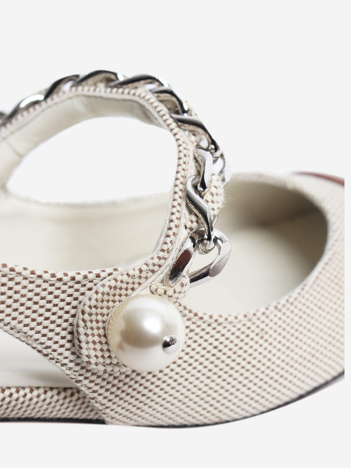 Neutral and brown canvas chain and pearl slingback pumps - size EU 37.5