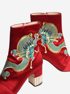 Gucci Red dragon patterned bejewelled satin boots - size EU 36