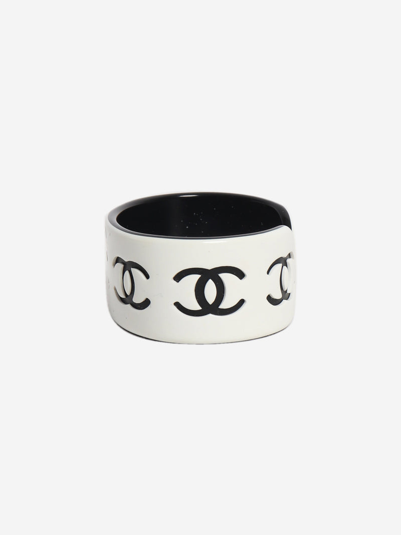 Black and white vintage CC bangle Jewellery Chanel 