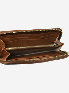 Mulberry Brown zipped wallet with brand detailing