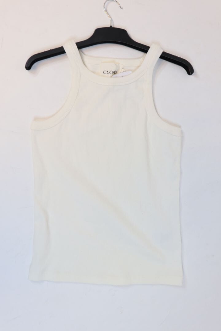 Closed Tops - size Tops Closed 