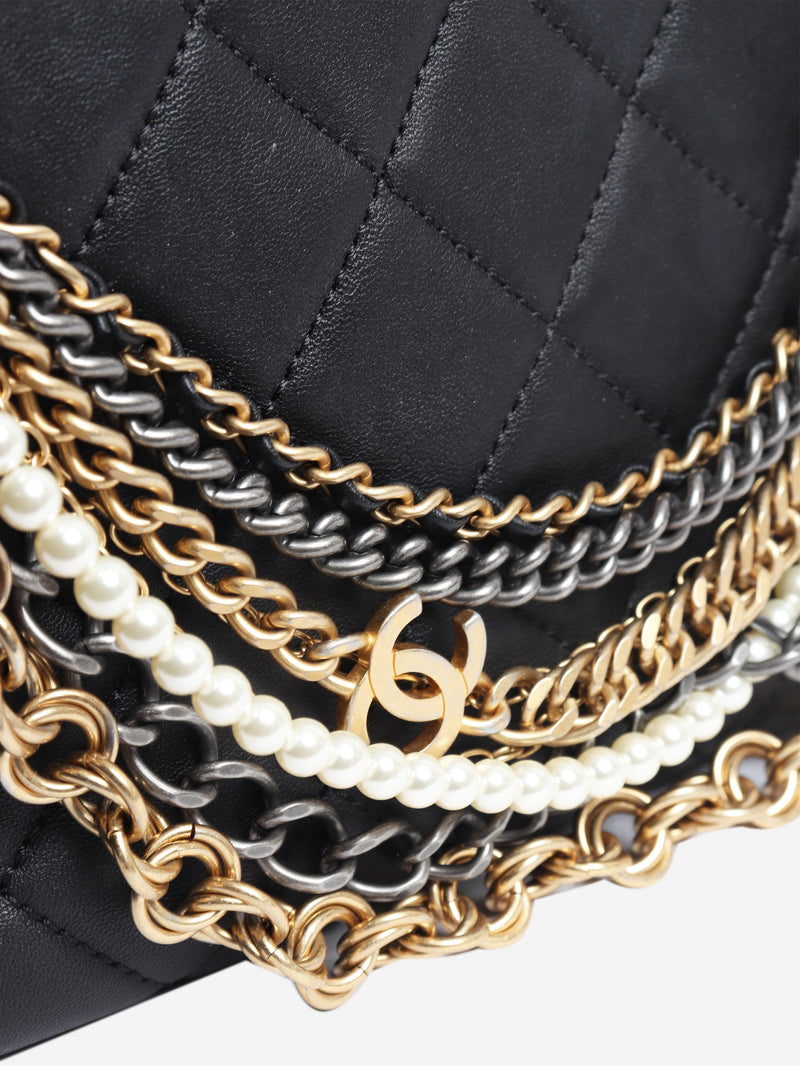 Black 2019 All About Chains lambskin quilted bag Cross-body bags Chanel 