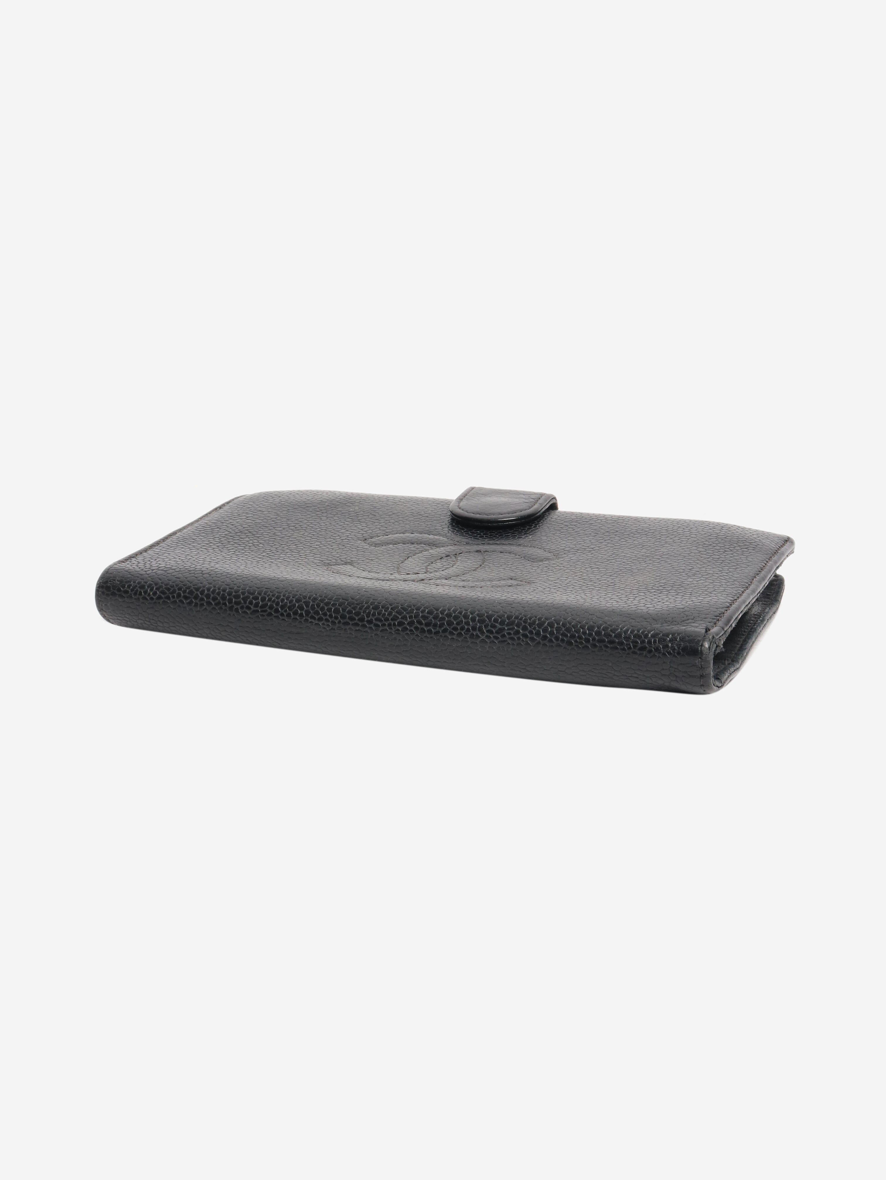 Black vintage caviar bifold wallet Wallets, Purses & Small Leather Goods Chanel 