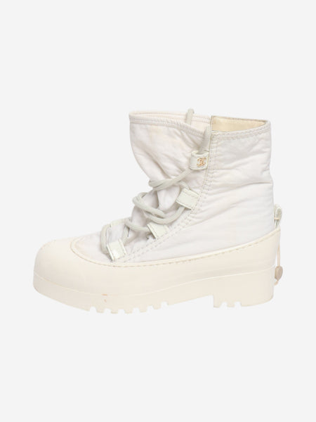 White snow boots - size EU 37 (UK 4) product image