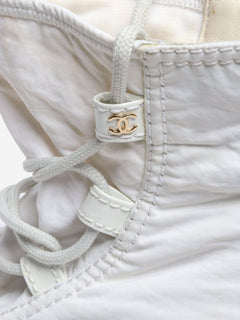 White snow boots - size EU 37 (UK 4) Boots Chanel 