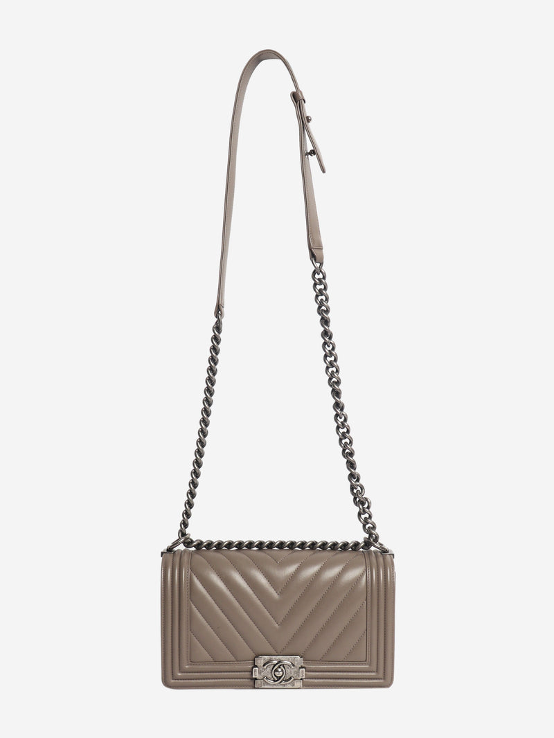 Grey 2014 medium chevron-quilted leather Boy bag Shoulder bags Chanel 