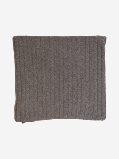 Light grey cable-knit cashmere cushion cover Homeware Fabiana Filippi 