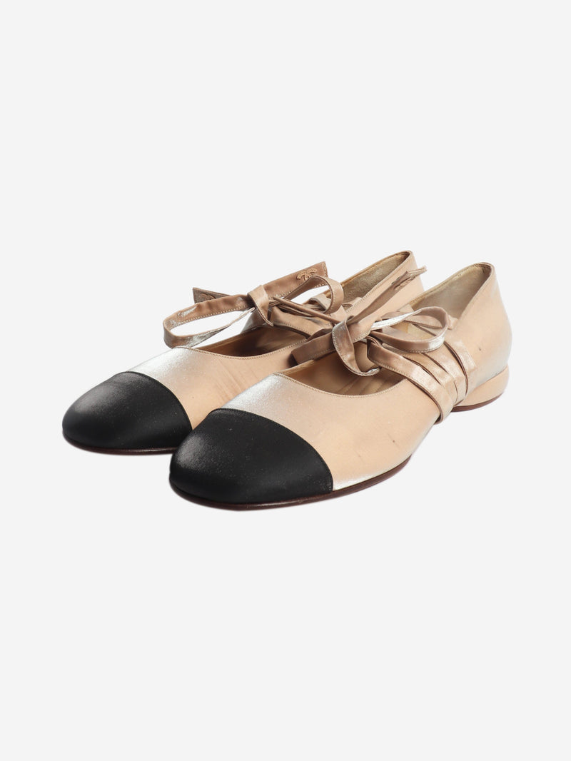 Beige bow-front ballet flats - size EU 38.5 Flat Shoes Chanel 