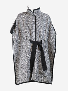 Carolina Herrera Black and white oversized tweed cape - size S