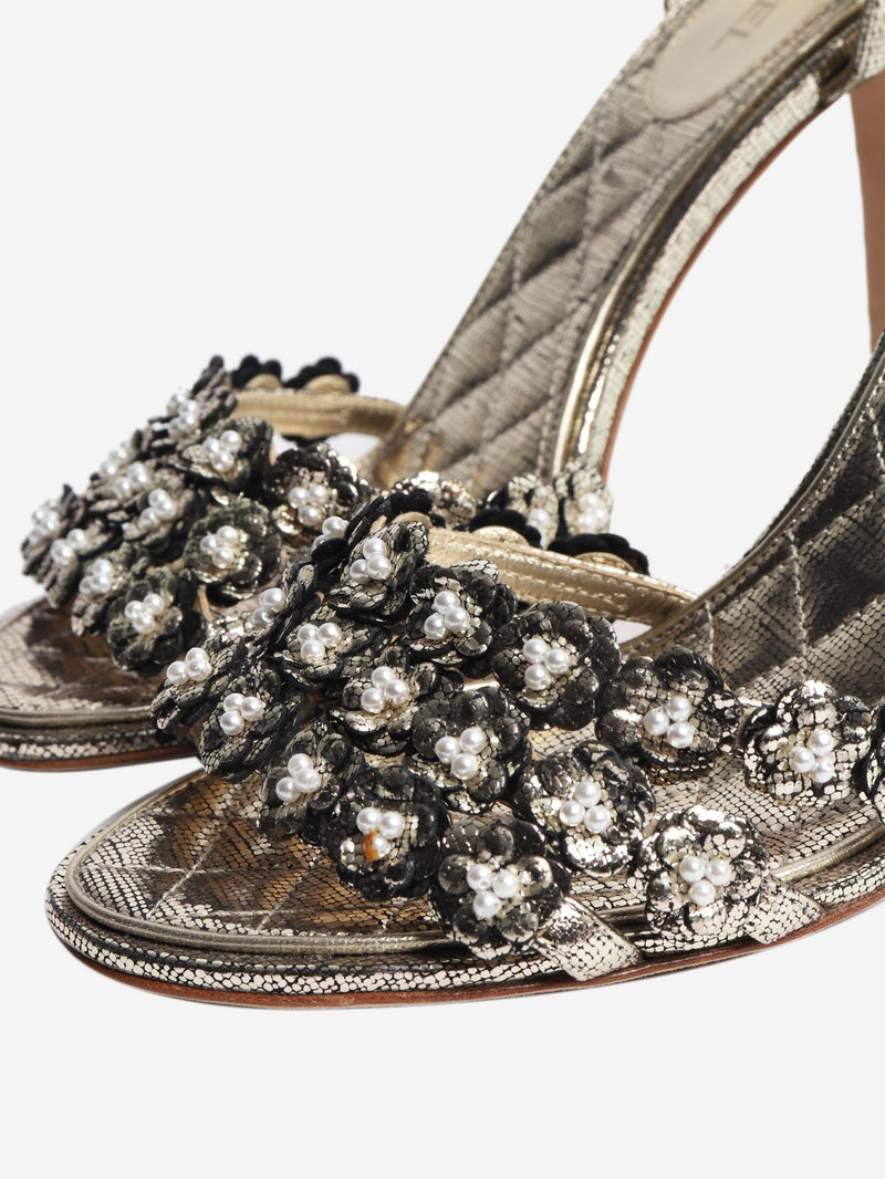 Gold metallic faux-pearl embellished sandal heels - size EU 39 Heels Chanel 