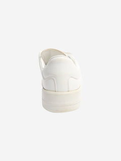 White leather star sneakers - size EU 39 (UK 6) Trainers Golden Goose 