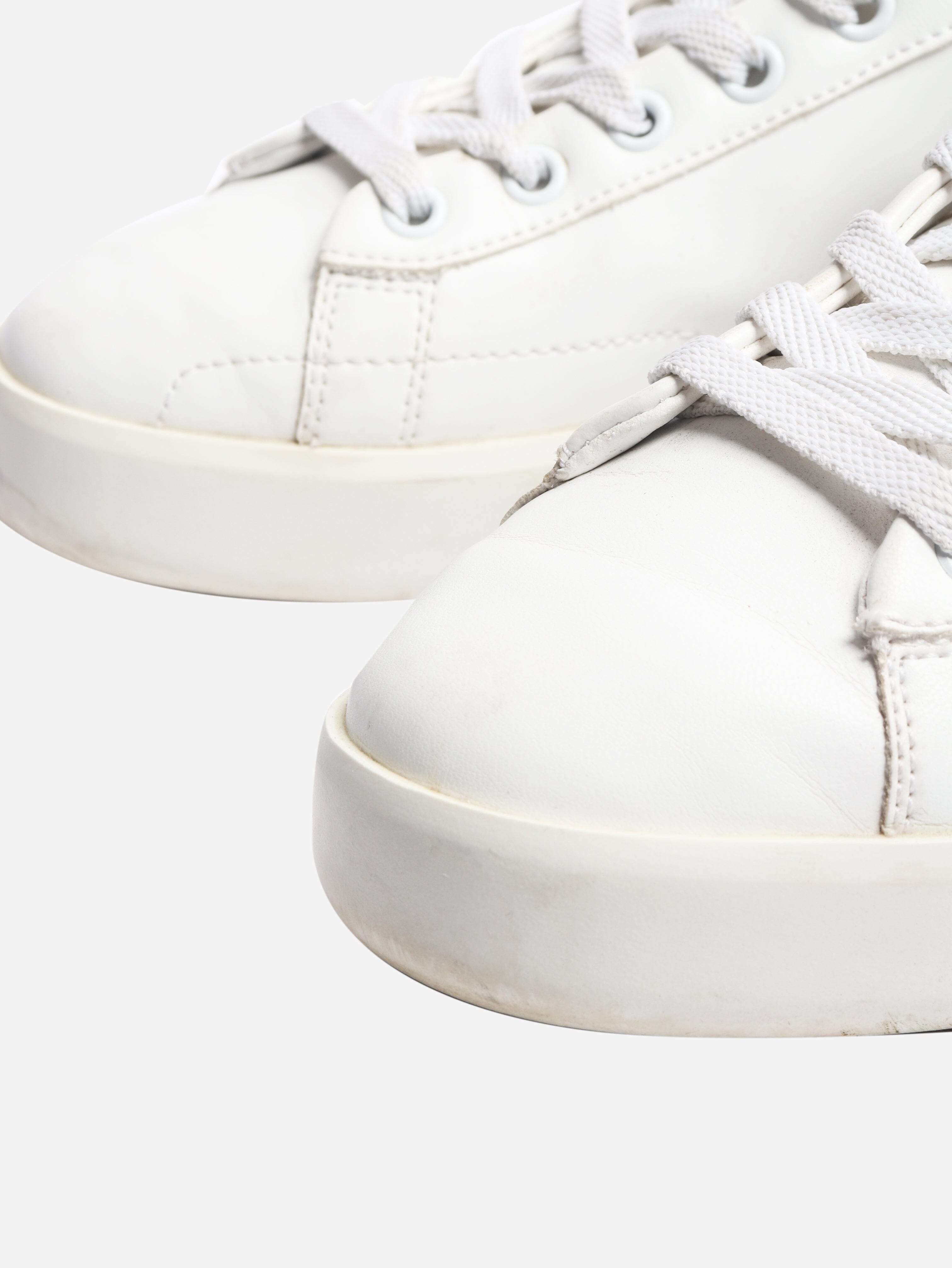 White leather star sneakers - size EU 39 (UK 6) Trainers Golden Goose 