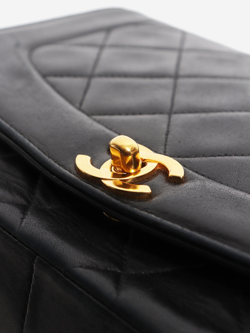 Navy 1991 Diana flap bag Shoulder bags Chanel 