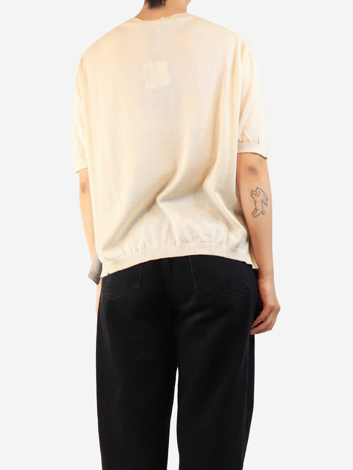 Cream fine knit short sleeve top - size M
