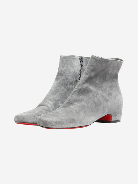 Grey suede ankle boots - size EU 38 alternate image