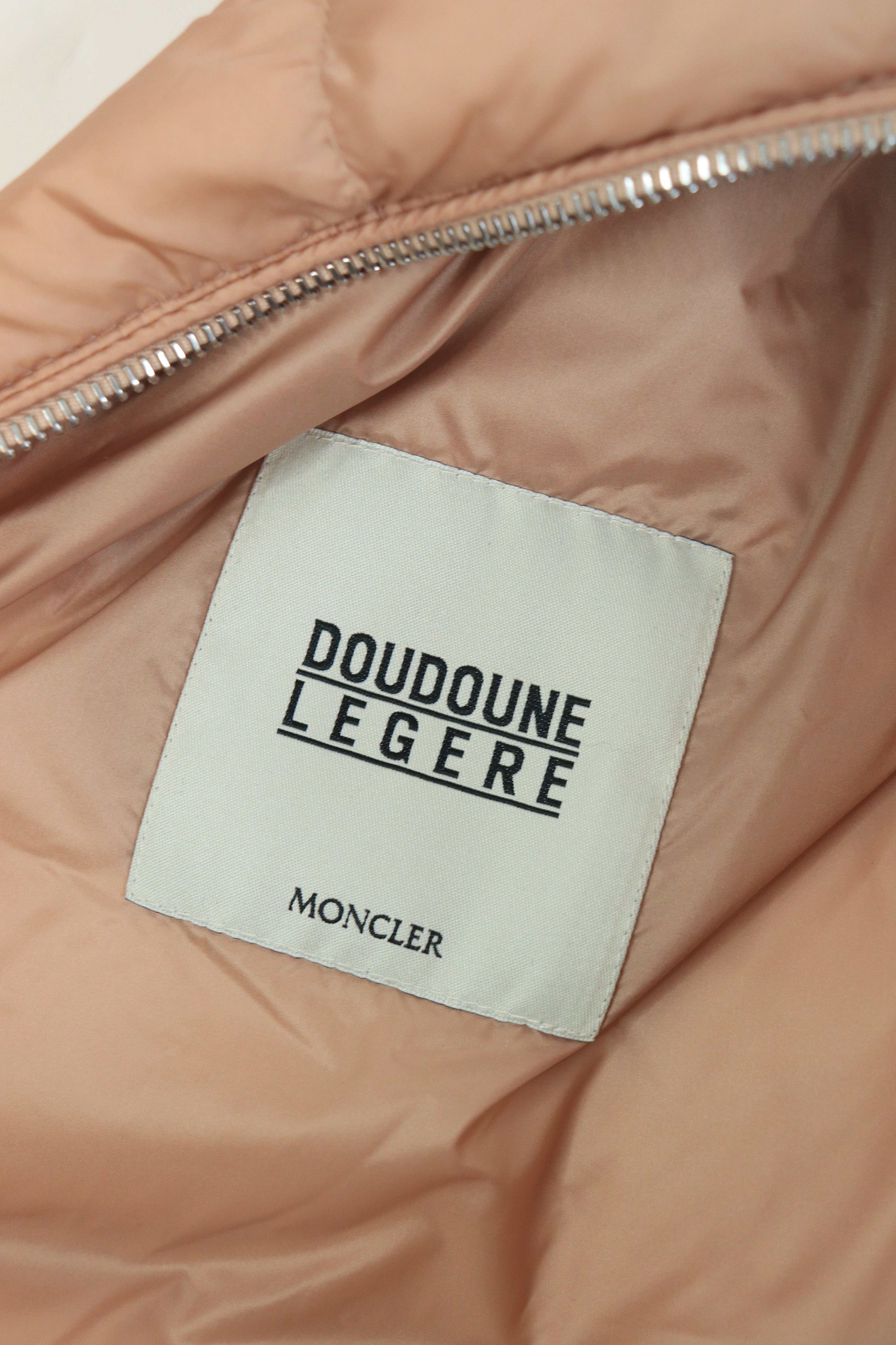 Salmon puffer jacket - size UK 10 Coats & Jackets Moncler 