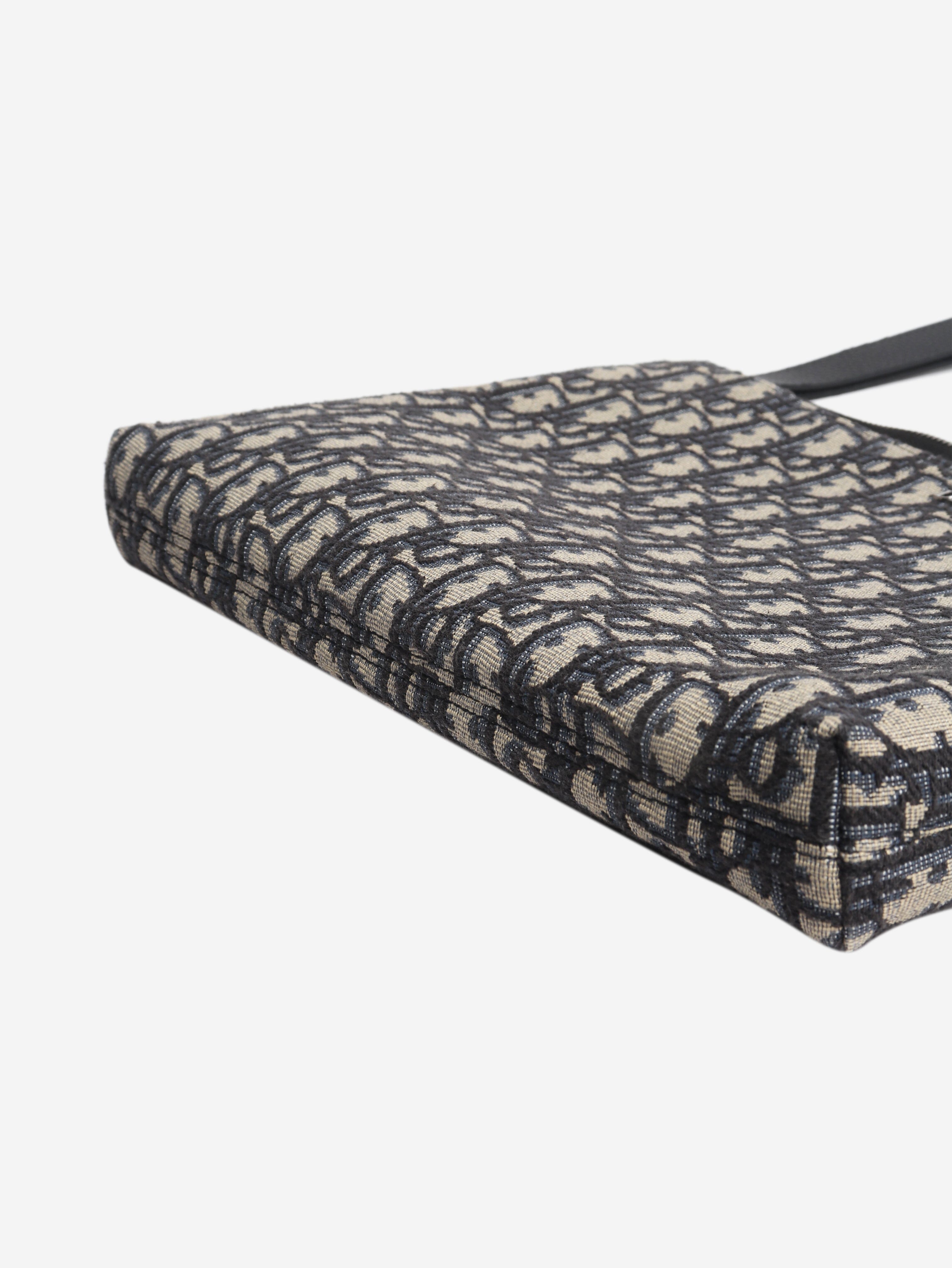 2021 Navy zipped monogram pouch Clutch bags Dior 