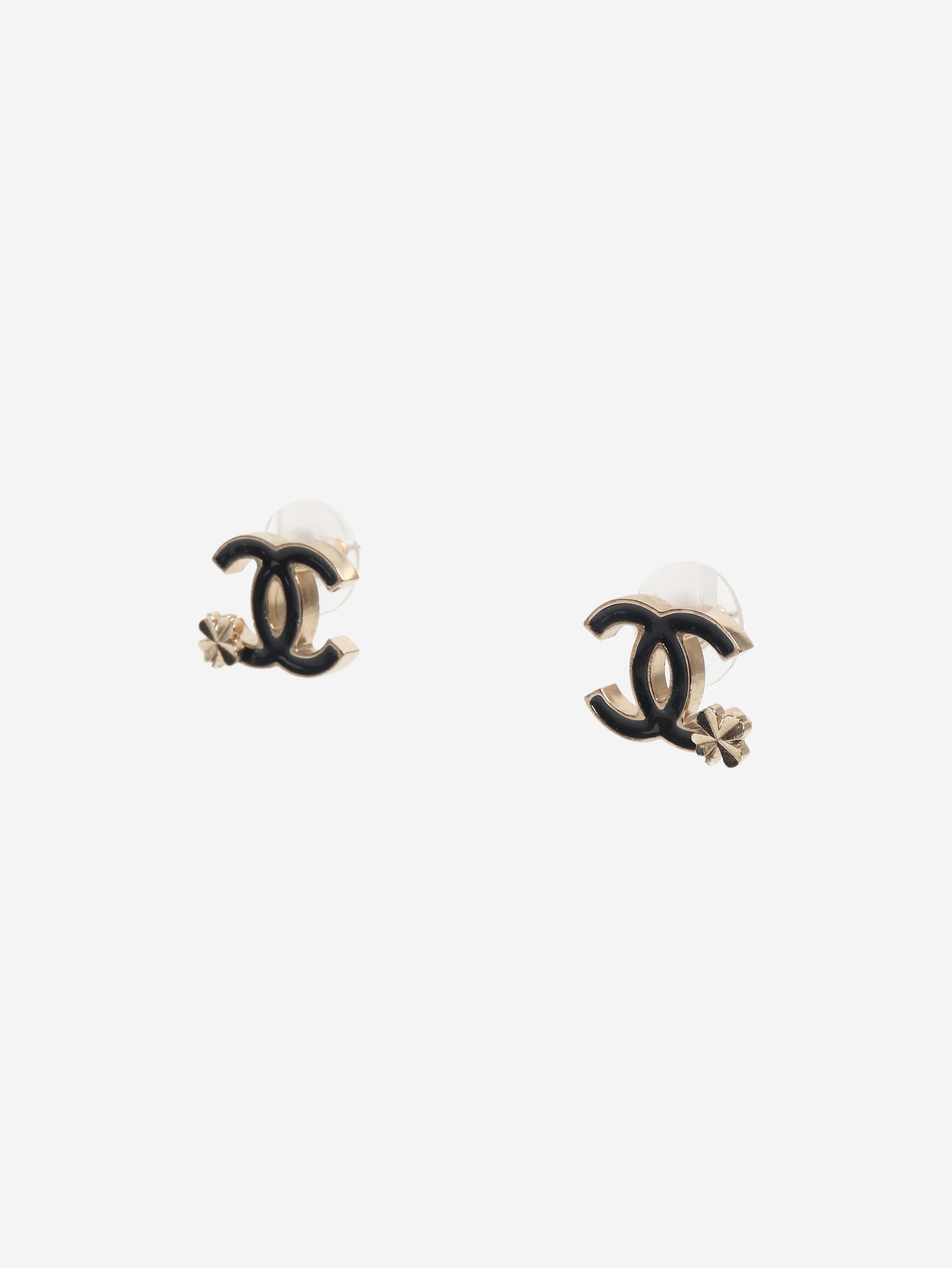 Gold and black CC four-leaf clover earrings Earrings Chanel 