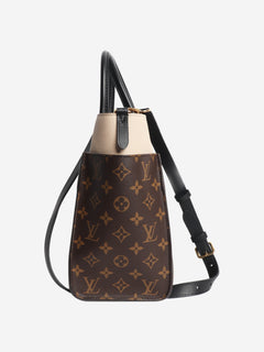 Khaki On My Side MM tote bag Tote Bags Louis Vuitton 