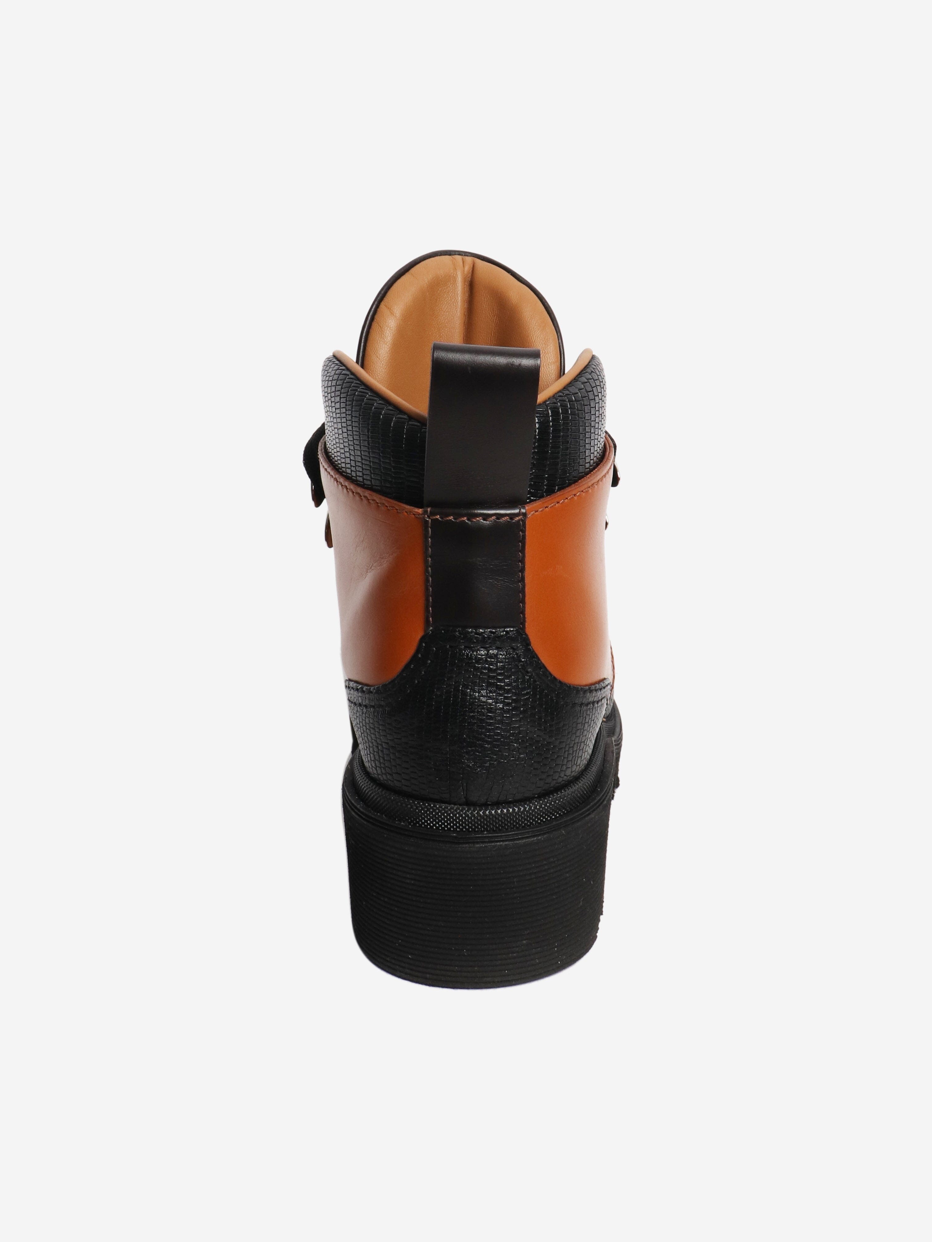 Chloe Black and brown combat boots - size EU 36 (UK 3) Boots Chloe 