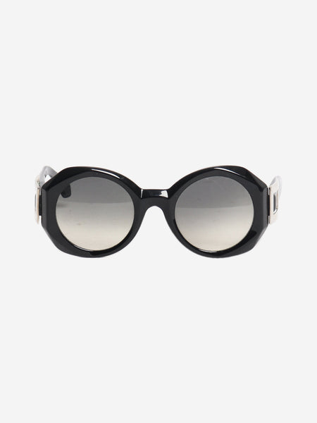 Black oversized round sunglasses product image
