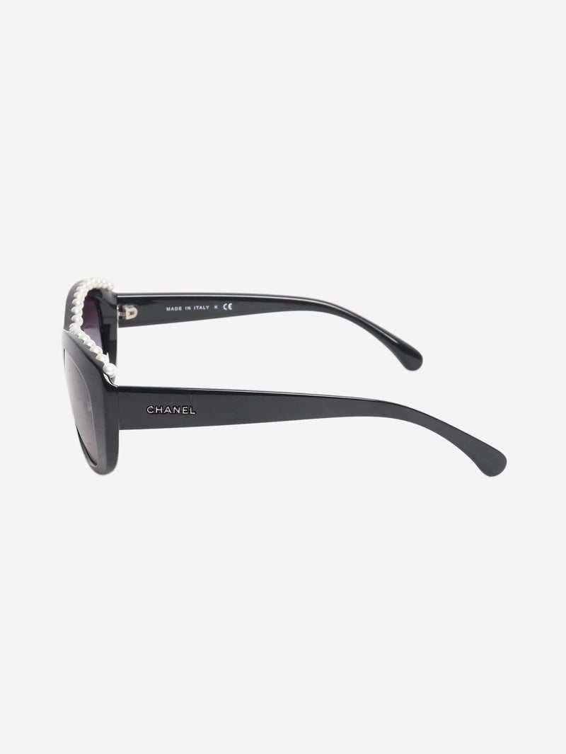 Black faux pearl cat-eye sunglasses Sunglasses Chanel 