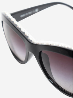 Black faux pearl cat-eye sunglasses Sunglasses Chanel 