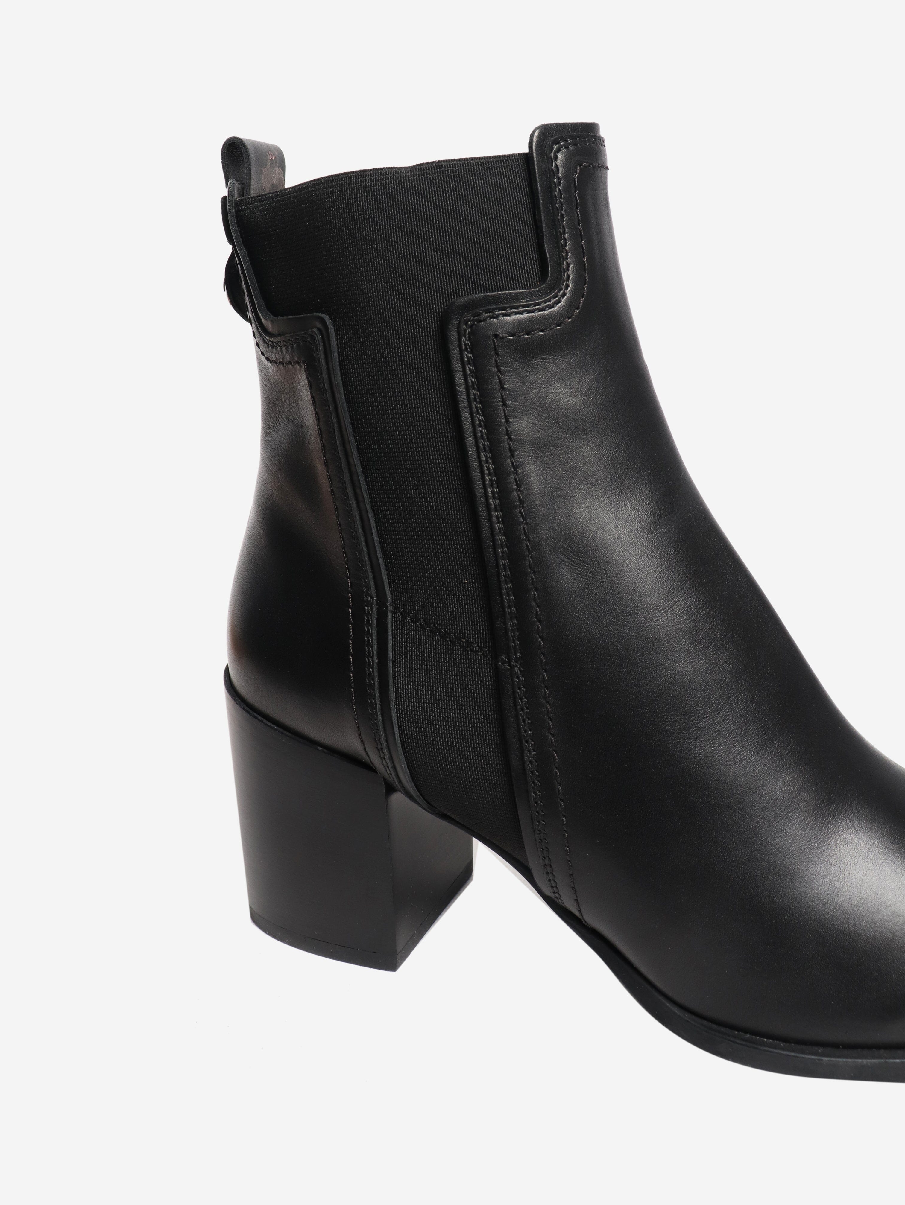 Black ankle boots - size EU 40 (UK 7) Boots Tod's 