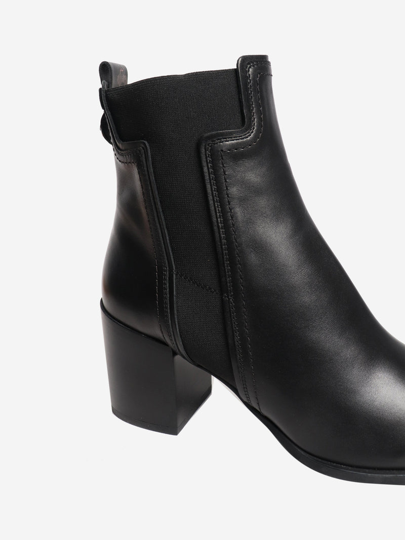 Black ankle boots - size EU 40 (UK 7) Boots Tod's 