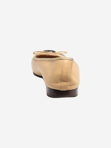 Chanel Beige leather ballet flats - size EU 38.5