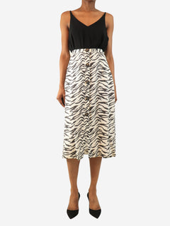 White and black zebra printed midi skirt - size UK 6 Skirts Reformation 