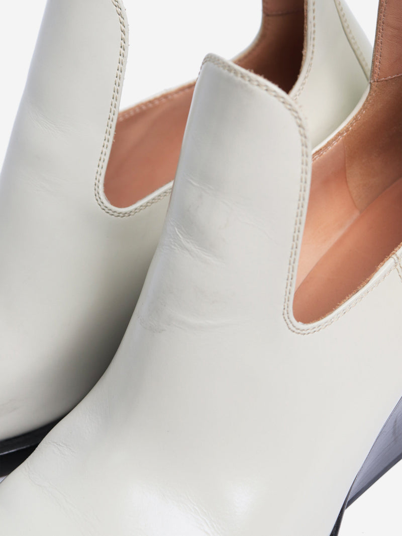Bottega Veneta pre-owned off-white lean ankle boots - size EU 38