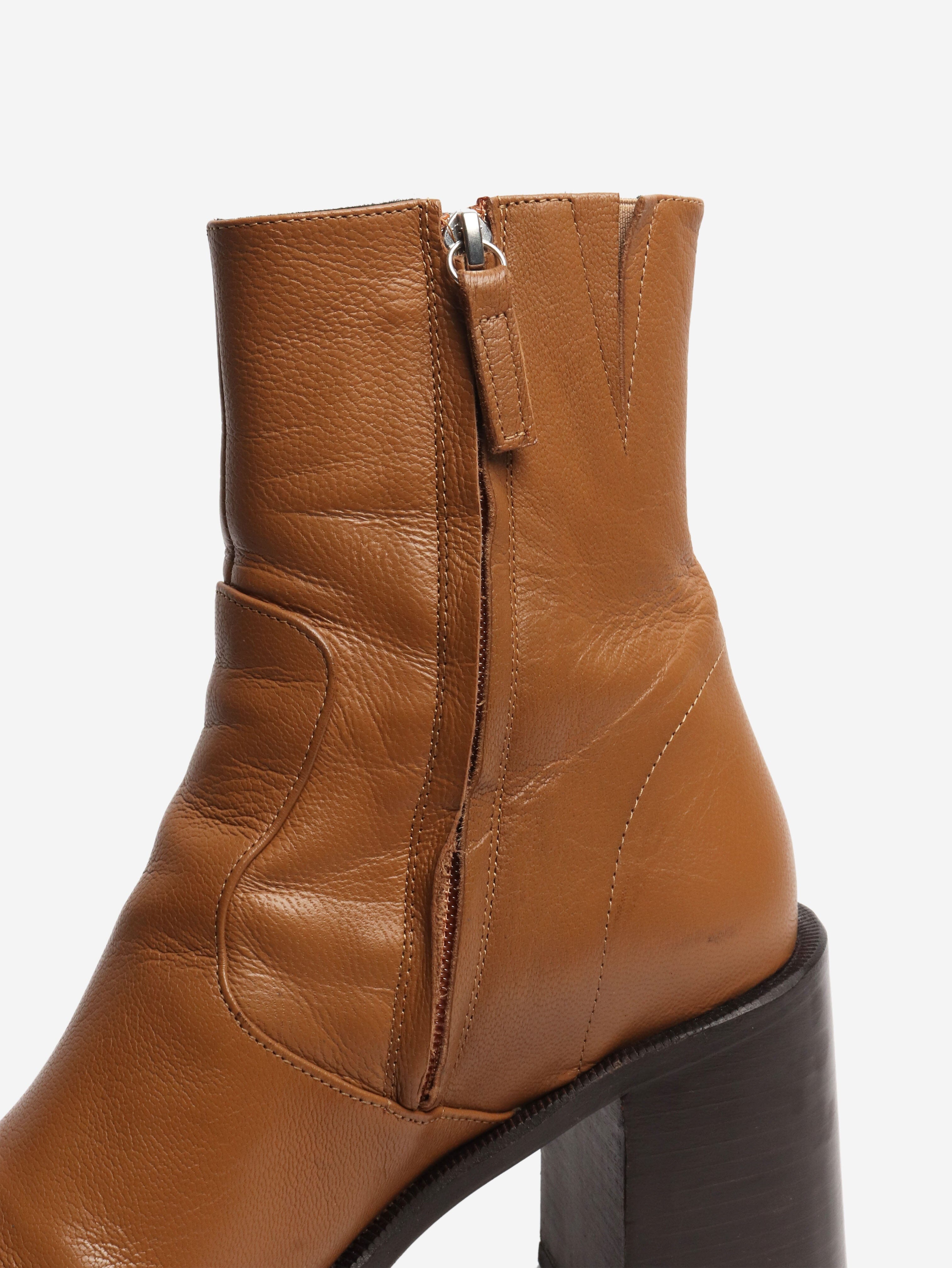 Brown leather boots - size EU 40 (UK 7) Boots Simon Miller 
