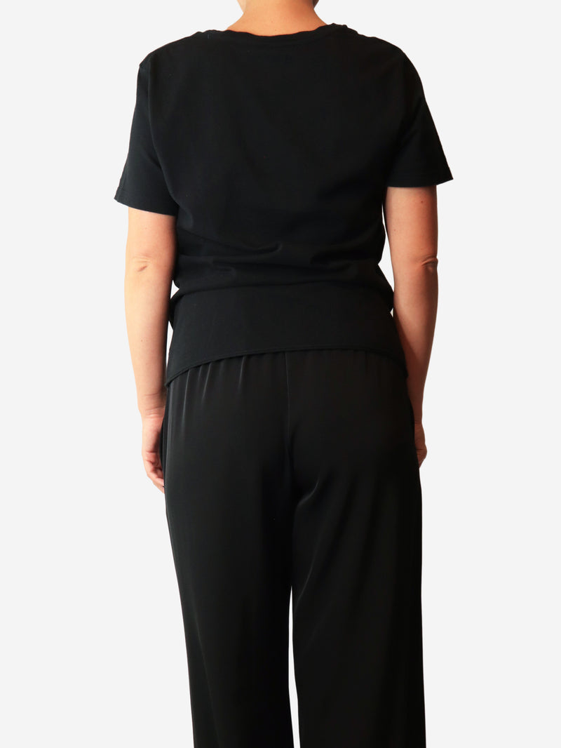 Black and gold graphic logo top - size M