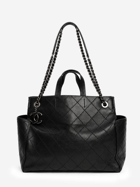 Black 2015 calfskin CC Pocket tote bag alternate image