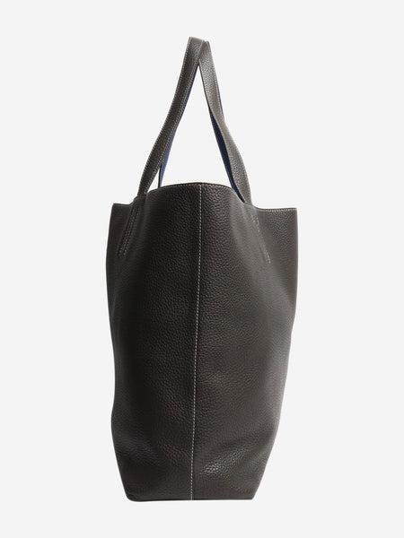 Grey reversible tote bag alternate image